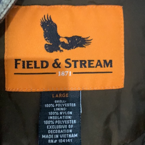 Field and Stream real tree coat. Matching overalls listed separately. - Picture 2 of 8